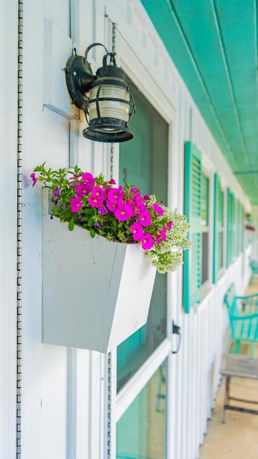 Mid-Town Motel Boothbay Harbor Exterior photo